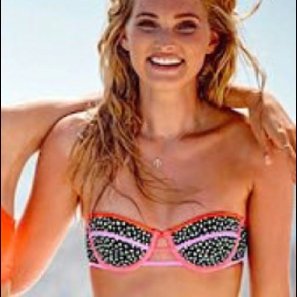 Victoria’s Secret bandeau Bikini Top - Picture 1 of 8